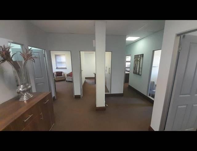 OFFICE FOR SALE IN SILVER LAKES